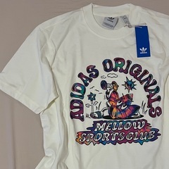 adidas Tシャツの画像
