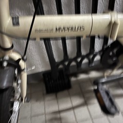 折りたたみ変速自転車の画像
