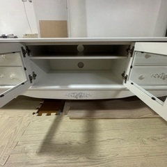 【決まりました】大型TV OK白いテレビTVボード　アンティーク風姫家具猫脚の画像