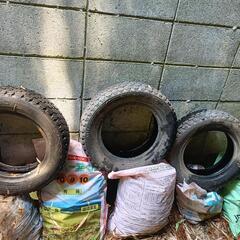 タイヤいろいろの画像
