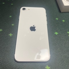 iPhone se2 64GBの画像