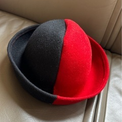 子供用のフェルトハット　 サイズ54 日本製 赤x黒の画像