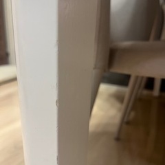 ダイニングテーブル　白の画像