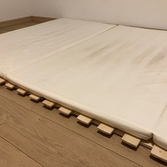 ニトリ薄手マットレス【セミダブル】（3つ折り）