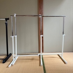 ハンガーラック2台の画像