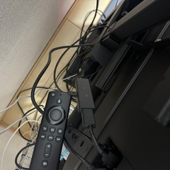 4K50インチTV + TVスタンド +サウンドバー + Fire TV Stick 4Kの画像