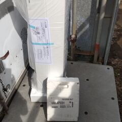 ★新品未使用★　★訳アリ★　★壁掛エアコン３０畳クラス東芝製スマートecc３馬力★　★室外機凹み有り未使用品★　★長期保管品★の画像