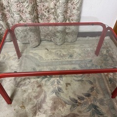 ガラステーブルの画像