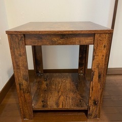 サイドテーブルの画像