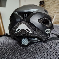 自転車ヘルメットBELLの画像