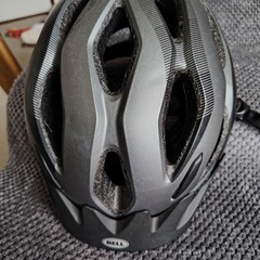 自転車ヘルメットBELLの画像