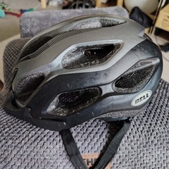 自転車ヘルメットBELLの画像