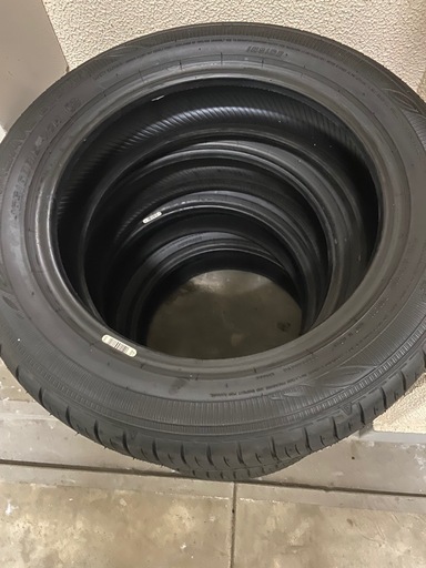 ほぼ新品軽四タイヤ