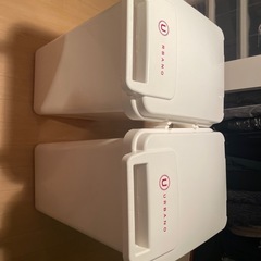 白基調のゴミ箱