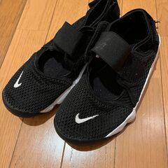 ナイキ　エアリフト　キッズサイズ　24㎝　＜大人が履いていました＞の画像
