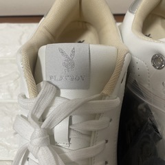 新品♡PLAY BOYスニーカーの画像