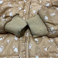 【無料】子ども服(95)しろくまさんジャンバー差し上げます。の画像