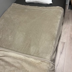 【ベッド】セミダブル/使用1年未満の画像