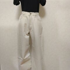 パンツ　レディース　ユニクロ　ベージュ