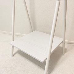 ハンガーラック　白の画像