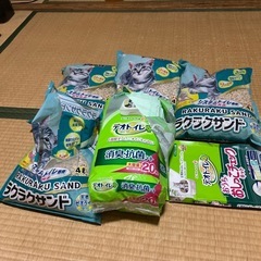 猫用システムトイレ等の砂4リットル3•5袋、デオシート、チェック...