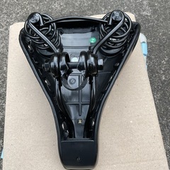 ①安い 定番の黒     美品サドルの画像