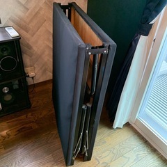 折りたたみ式 簡易ベッドの画像