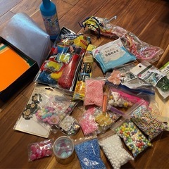 工作の材料や、遊びに