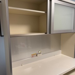 【取引確定済】食器棚の画像