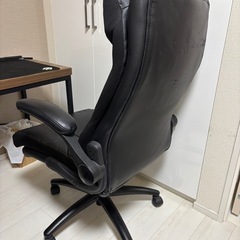 パソコンチェアの画像