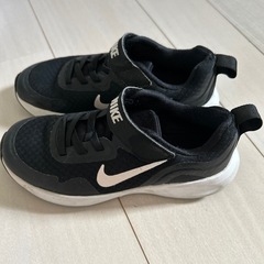 NIKE スニーカー　18cmの画像