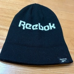 美品　Reebok ニット帽子　56の画像