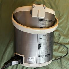 ZOJIRUSHI　象印　電気ポット　マイコン沸とうVE電気まほうびん　2CV-EX　2.2リットル　2010年製の画像