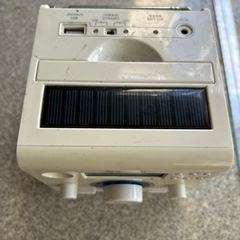 サイコロ型ラジオ10×10cm、動作良好、電池、ソーラーの画像