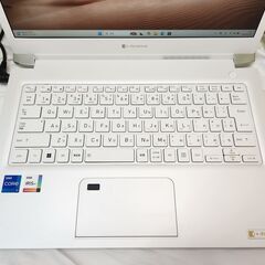 【Office365】Corei7 11世代 Dynabook S6 13インチ Windows11の画像