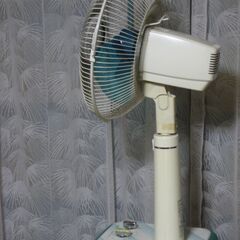 レトロ扇風機の画像