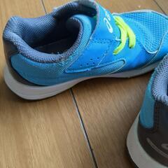 ASICS　キッズシューズ　の画像
