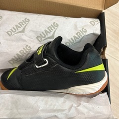 サッカーのトレシュー18cmの画像