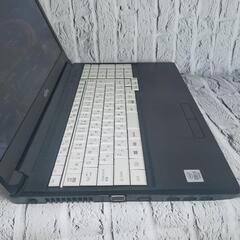 富士通 lifebook A5510 第10世代i5 ノートパソコン　8/256の画像