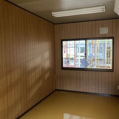 中古ユニットハウス　4坪（シャッター）の画像