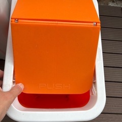 ゴミ箱　２つの画像