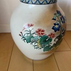 九谷焼　花瓶の画像