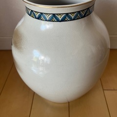 九谷焼　花瓶の画像