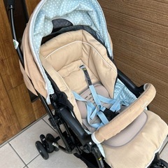 【大人気色】combi 　ベビーカー　コンビ　メチャカルハンディオート4キャスの画像