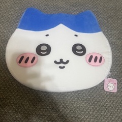✨【新品・未使用】ちいかわ　低反発クッション ハチワレ✨の画像