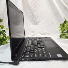 【Office365】超軽量！FUJITSU LIFEBOOK U939 13インチ Windows11の画像