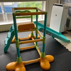 子供用すべり台の画像