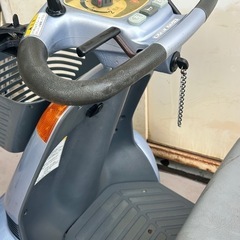スズキ セニアカー 充電式 バッテリー駆動 の画像