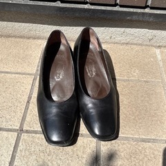 パンプスブラック２３.０センチ