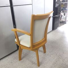 ② ダイニングチェア 回転式 ニトリ 肘付き アームチェア 回転チェア☆ 札幌市 北区 屯田 の画像